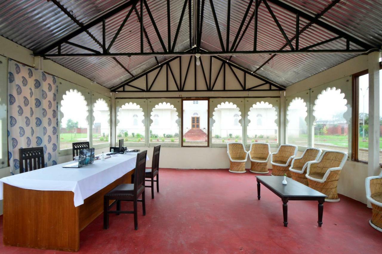 Aaram Baagh Agra By Pachar Group Hotel Bagian luar foto