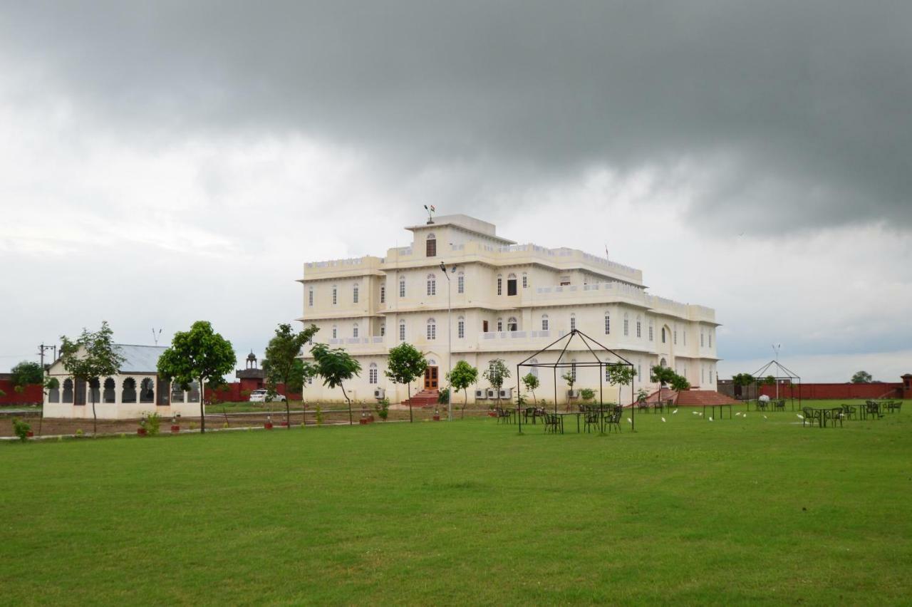 Aaram Baagh Agra By Pachar Group Hotel Bagian luar foto