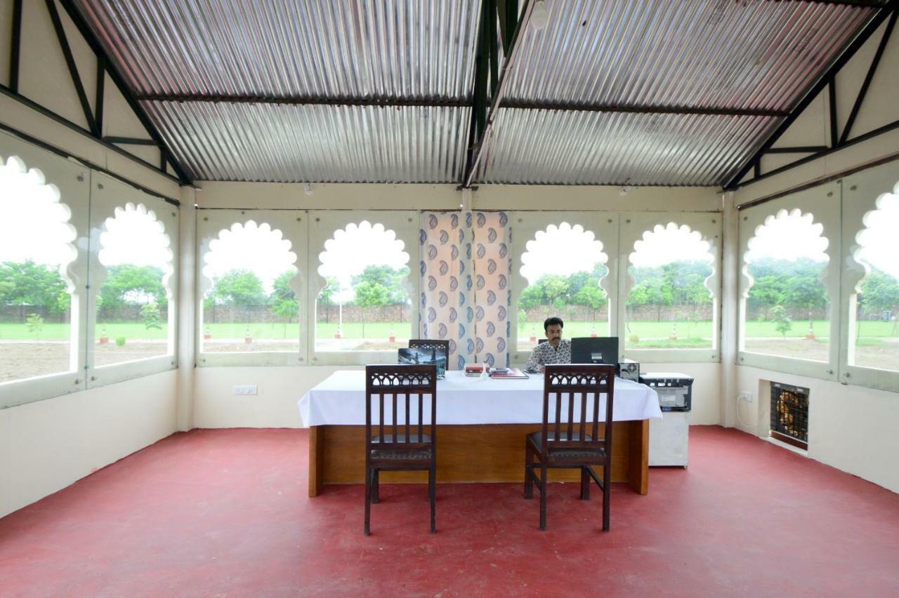 Aaram Baagh Agra By Pachar Group Hotel Bagian luar foto